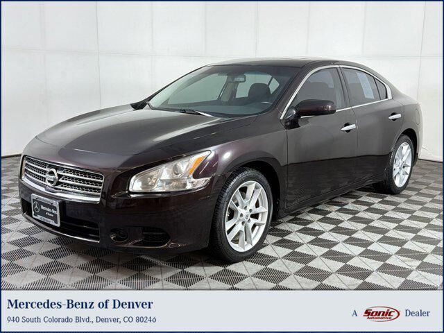 2011 NISSAN Maxima