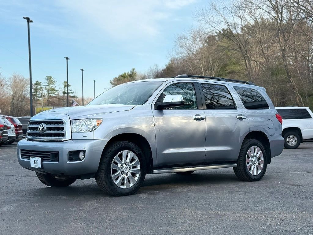 2013 TOYOTA Sequoia