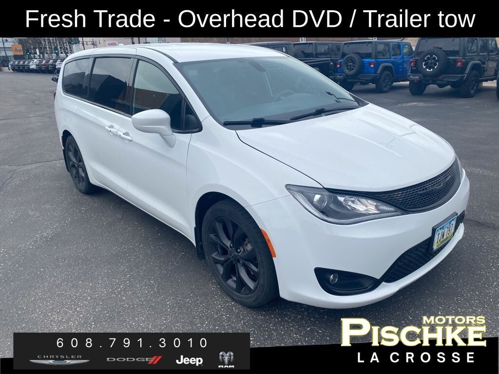 2019 CHRYSLER Pacifica