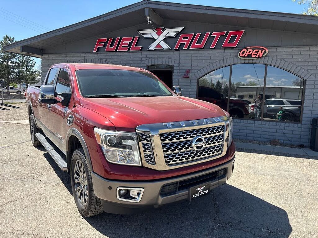 2017 NISSAN Titan