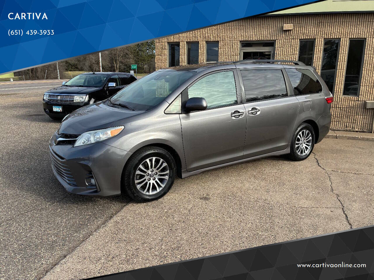 2018 TOYOTA Sienna