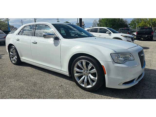 2018 CHRYSLER 300