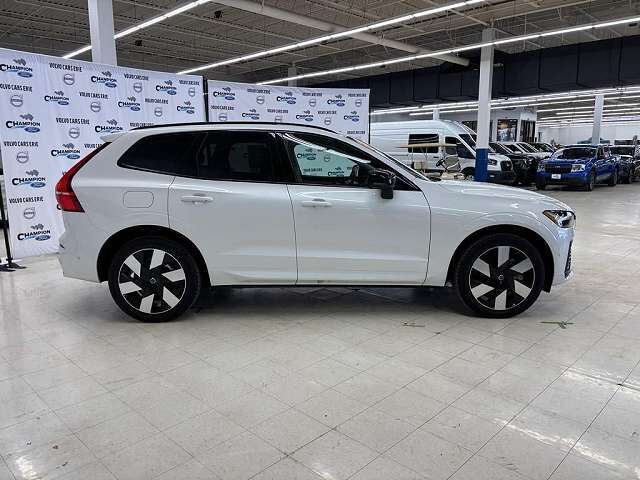 2024 VOLVO XC60