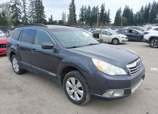 2011 SUBARU Outback