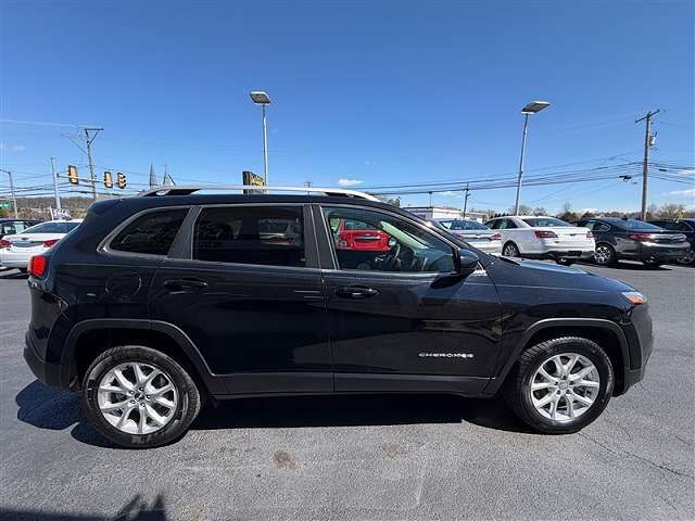 2018 JEEP Cherokee