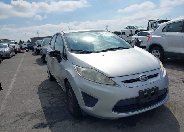 2011 FORD Fiesta