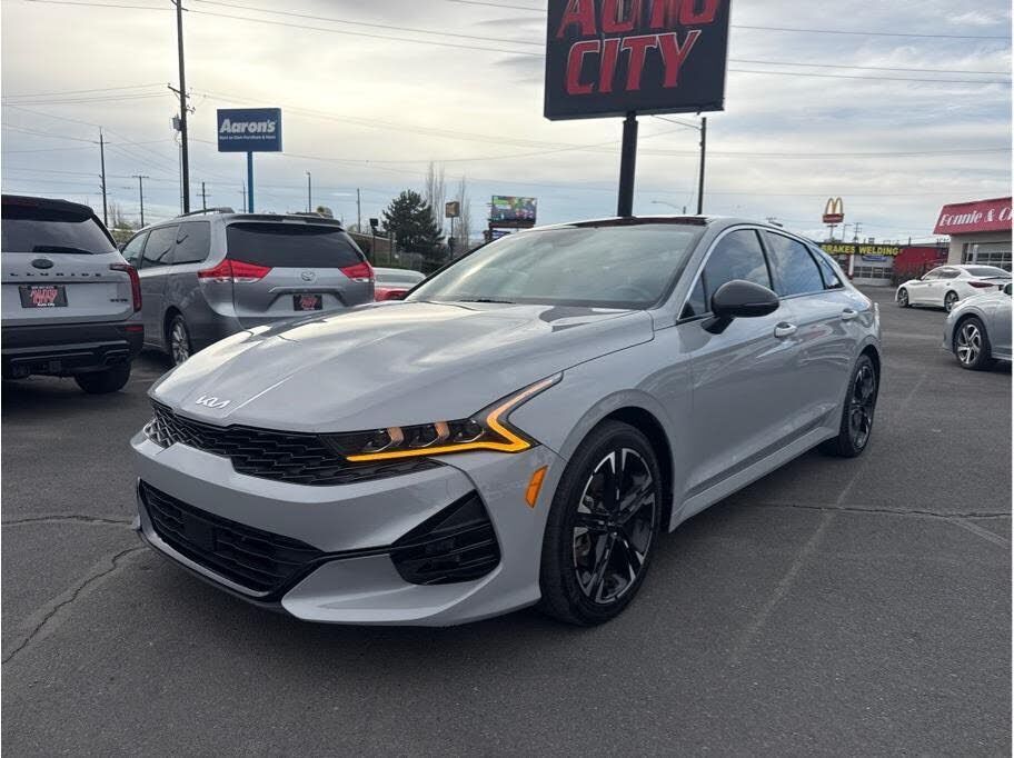 2022 KIA K5