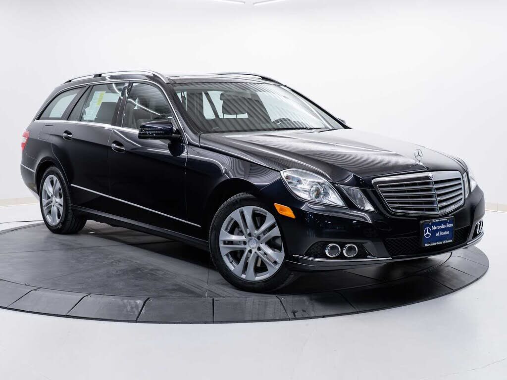 2011 MERCEDES-BENZ E-Class