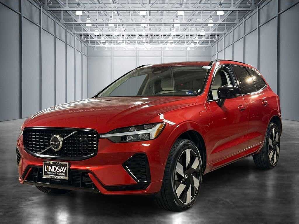 2024 VOLVO XC60