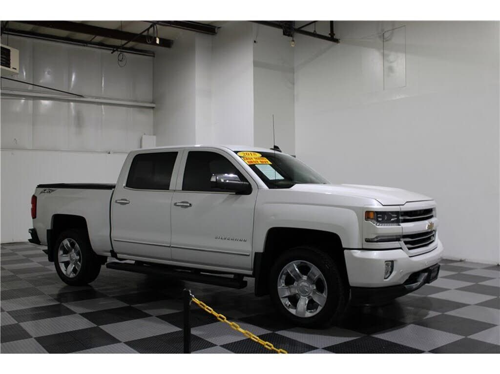 2018 CHEVROLET Silverado