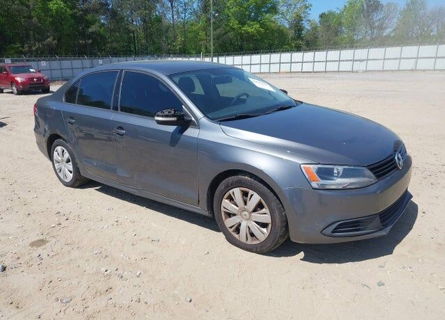 2011 VOLKSWAGEN Jetta