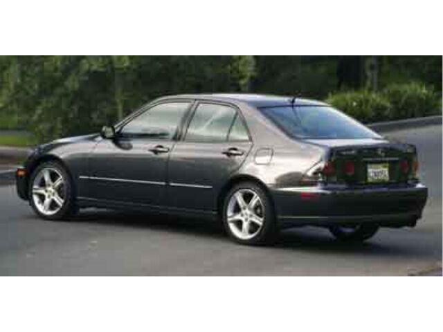 2004 LEXUS IS