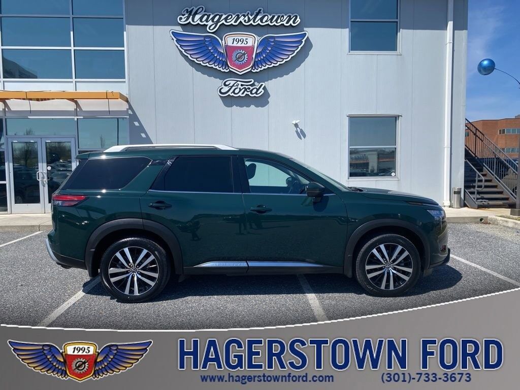 2024 NISSAN Pathfinder