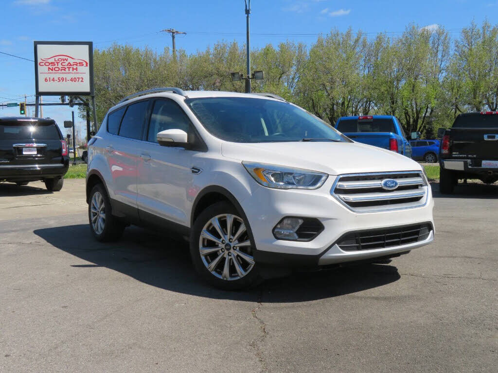 2017 FORD Escape