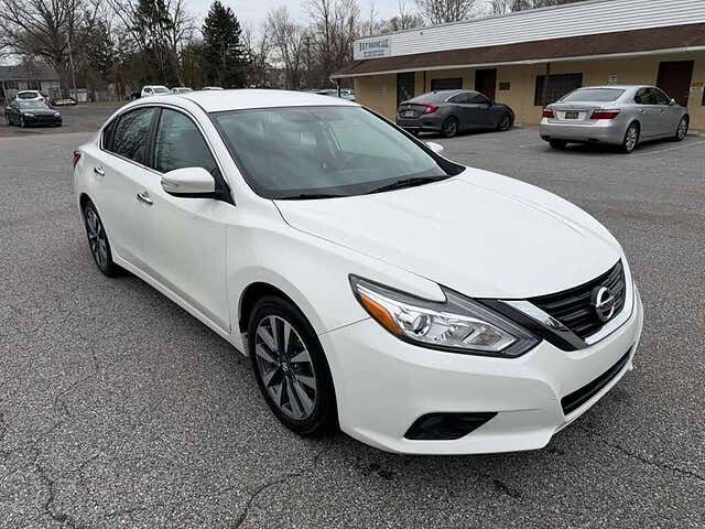 2017 NISSAN Altima