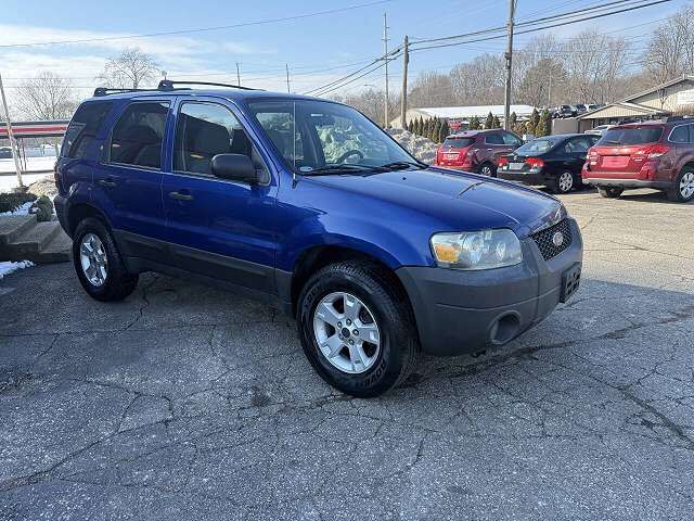2005 FORD Escape