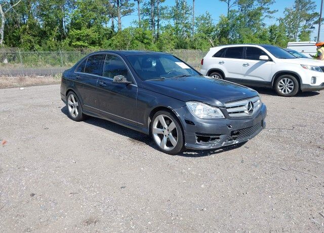 2014 MERCEDES-BENZ C-Class