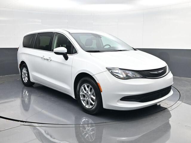 2023 CHRYSLER Voyager