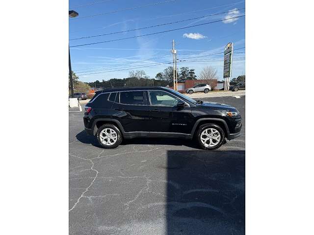 2024 JEEP Compass
