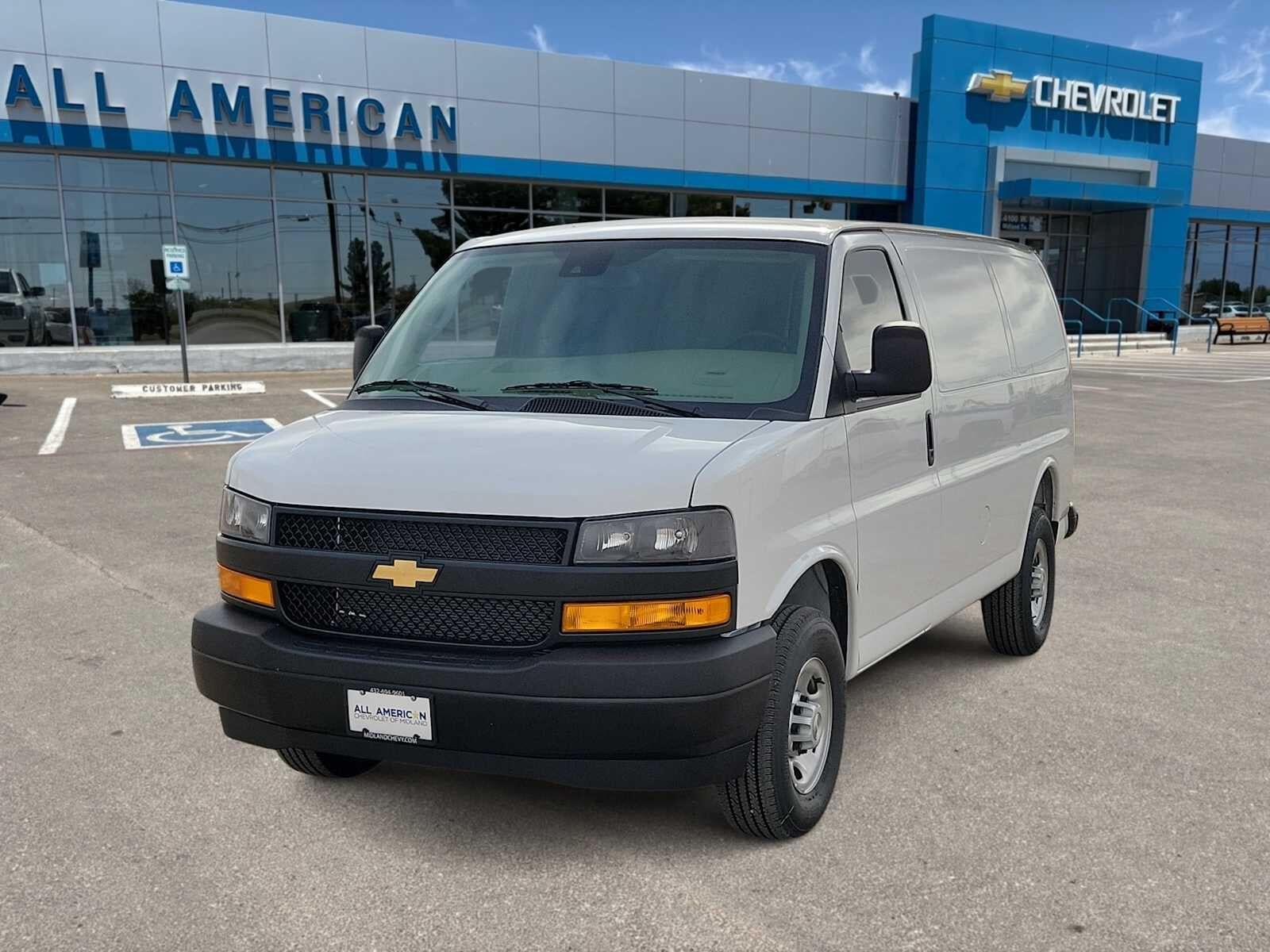 2026 CHEVROLET Express