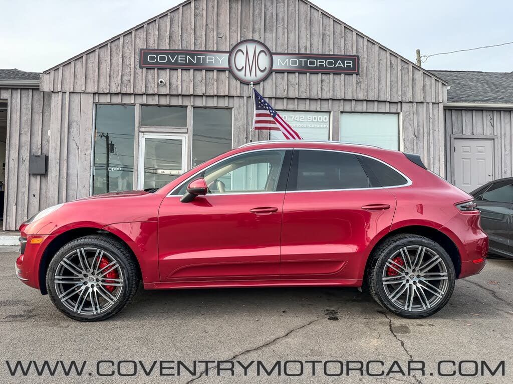 2015 PORSCHE Macan