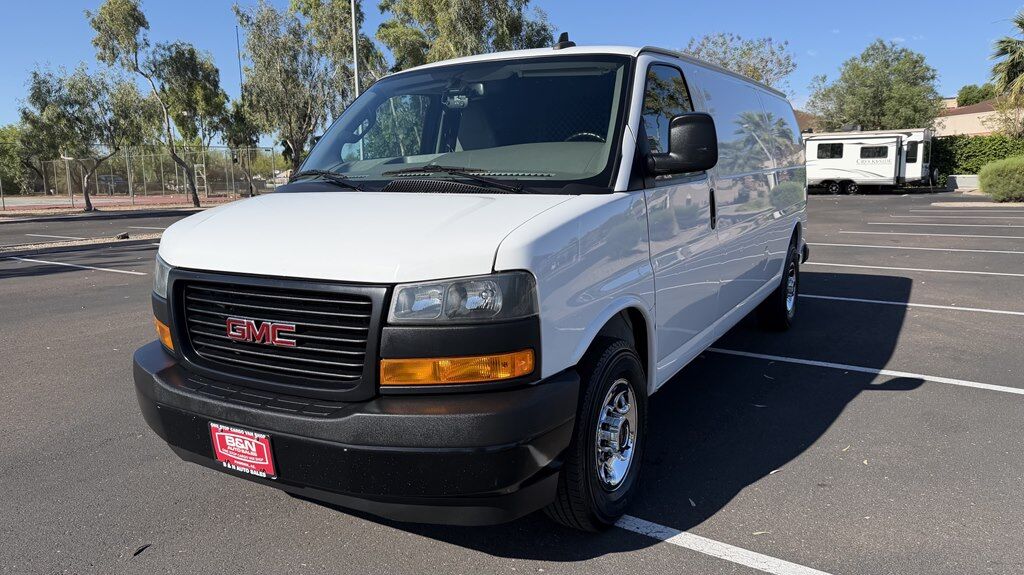 2022 GMC Savana