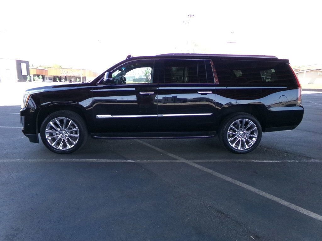 2018 CADILLAC Escalade ESV