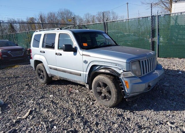 2012 JEEP Liberty