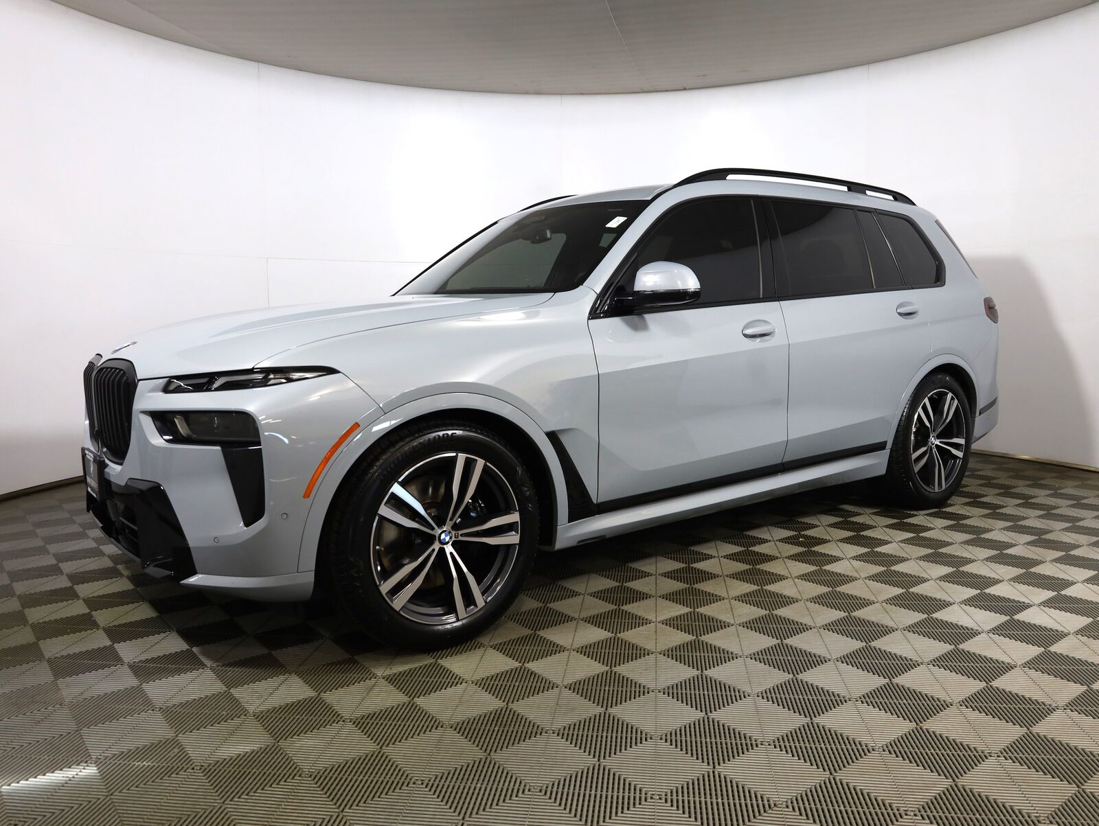 2024 BMW X7