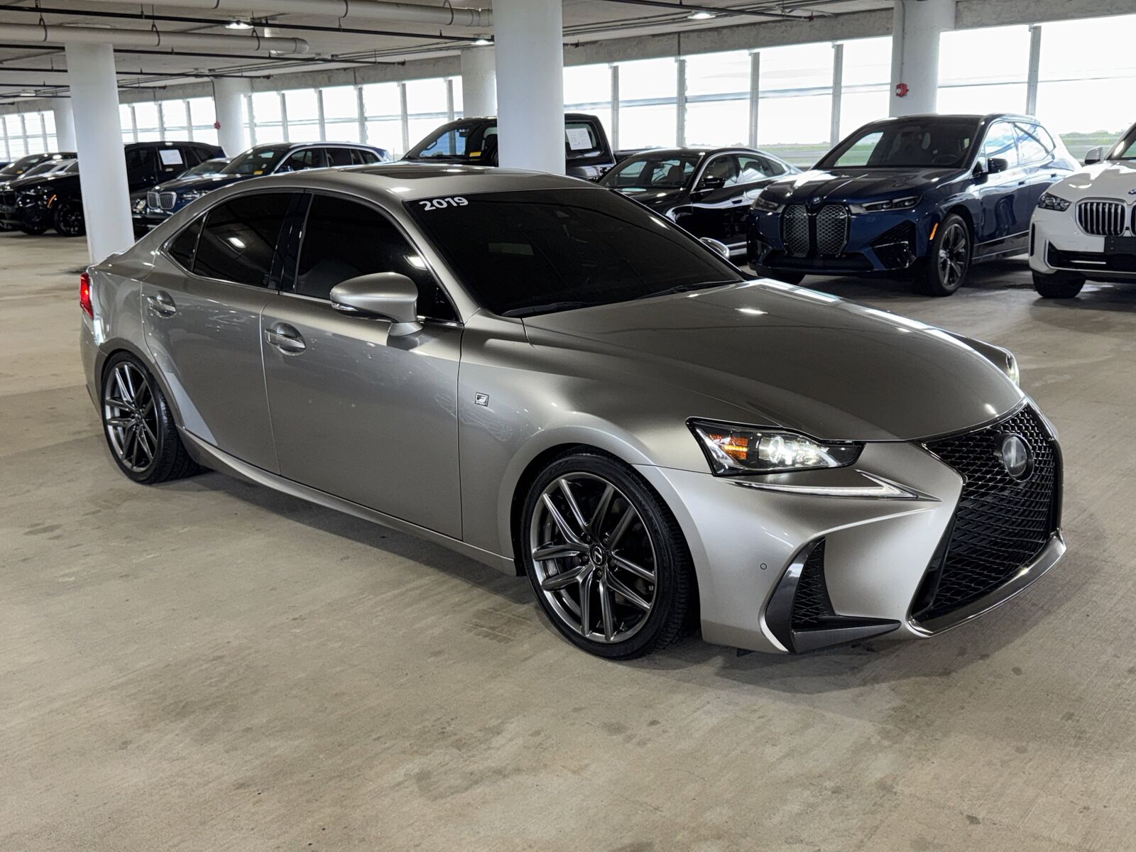 2019 LEXUS IS