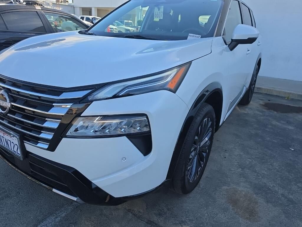 2024 NISSAN Rogue