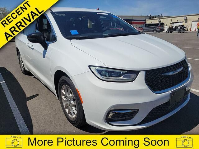 2025 CHRYSLER Pacifica