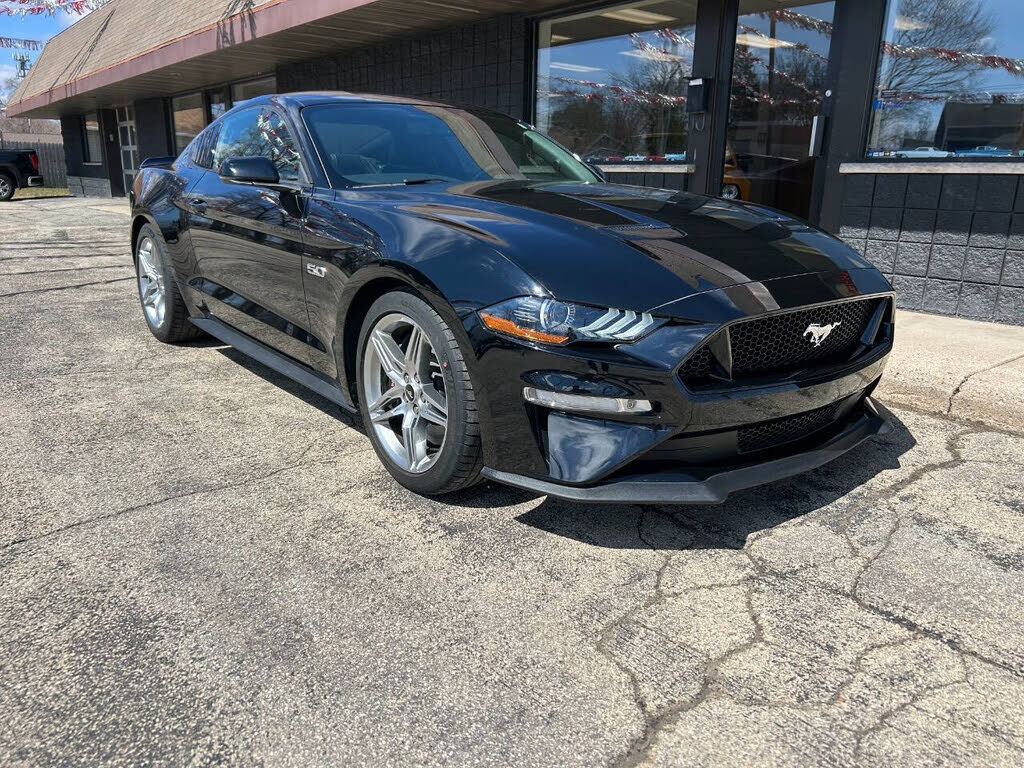 2019 FORD Mustang