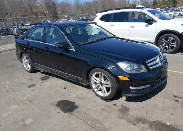 2012 MERCEDES-BENZ C-Class