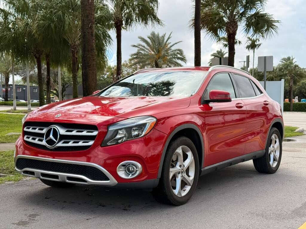 2020 MERCEDES-BENZ GLA-Class