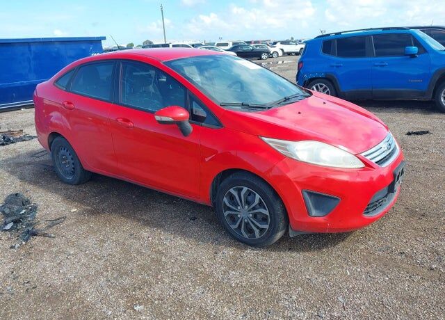 2013 FORD Fiesta
