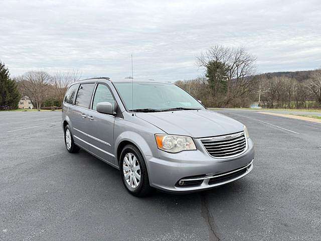 2014 CHRYSLER Town and Country