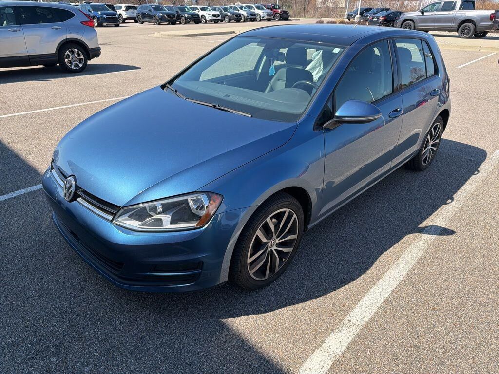 2017 VOLKSWAGEN Golf