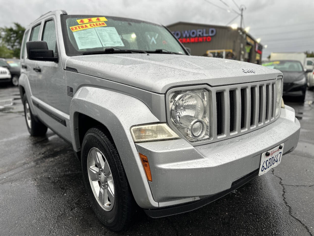 2012 JEEP Liberty