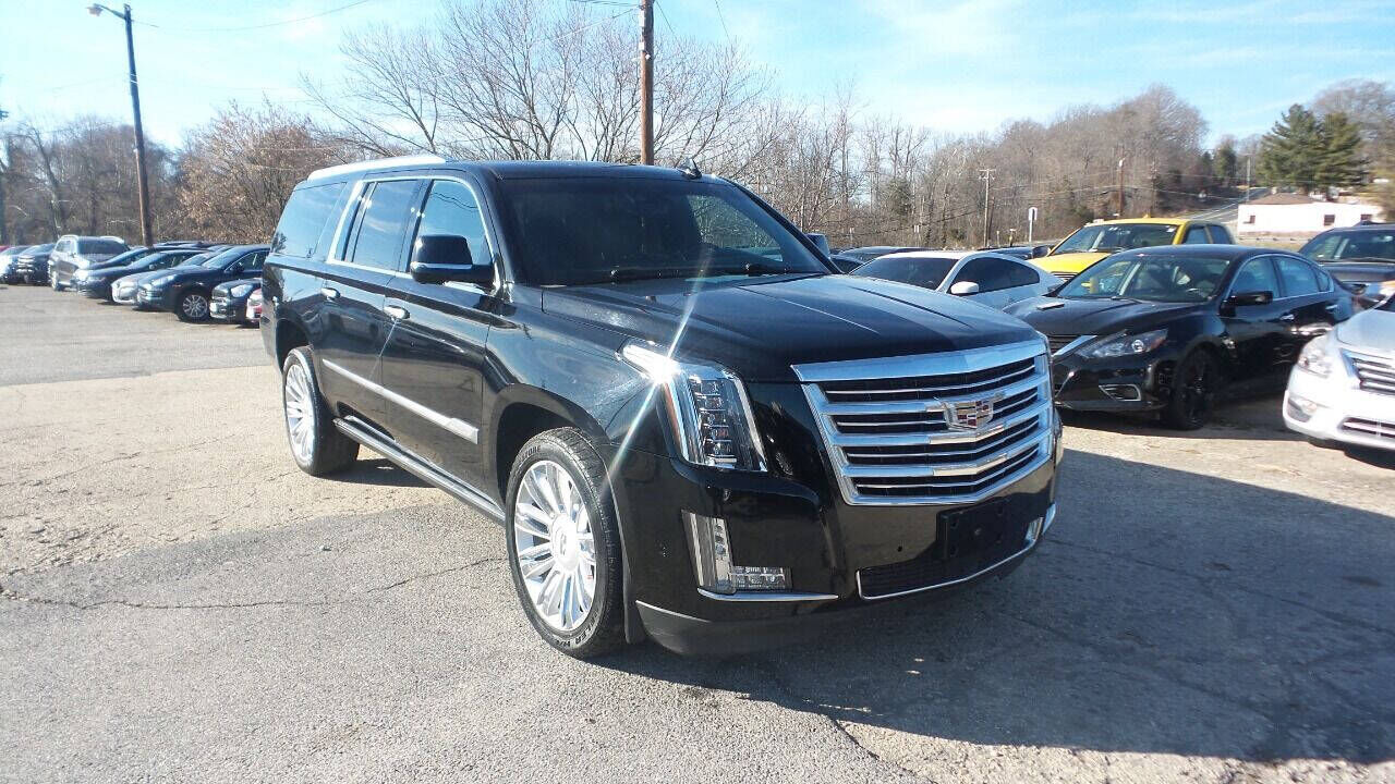 2018 CADILLAC Escalade ESV