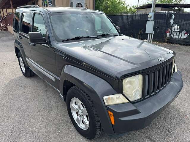 2011 JEEP Liberty