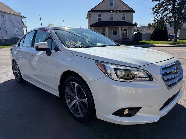 2017 SUBARU Legacy