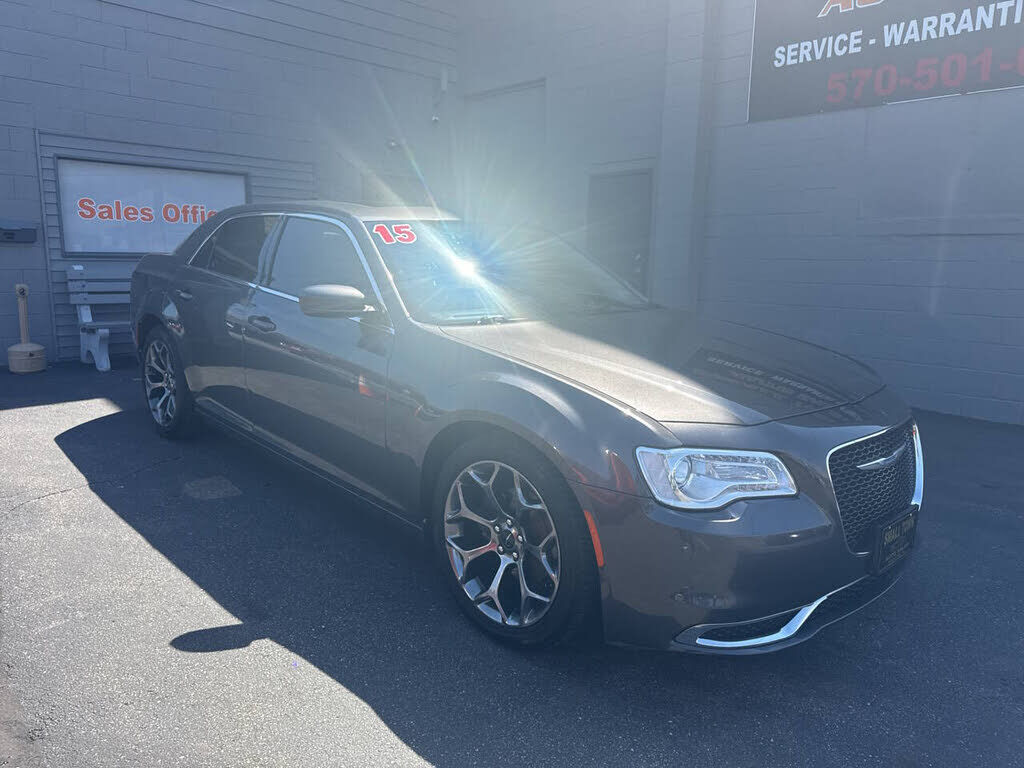 2015 CHRYSLER 300