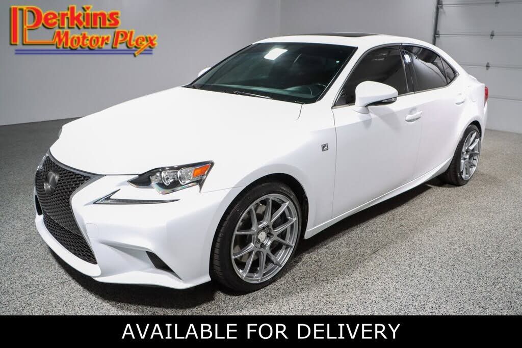 2016 LEXUS IS