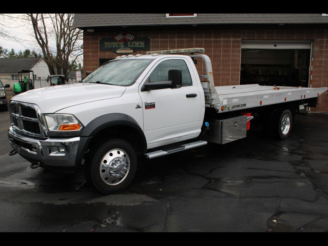 2012 DODGE Ram