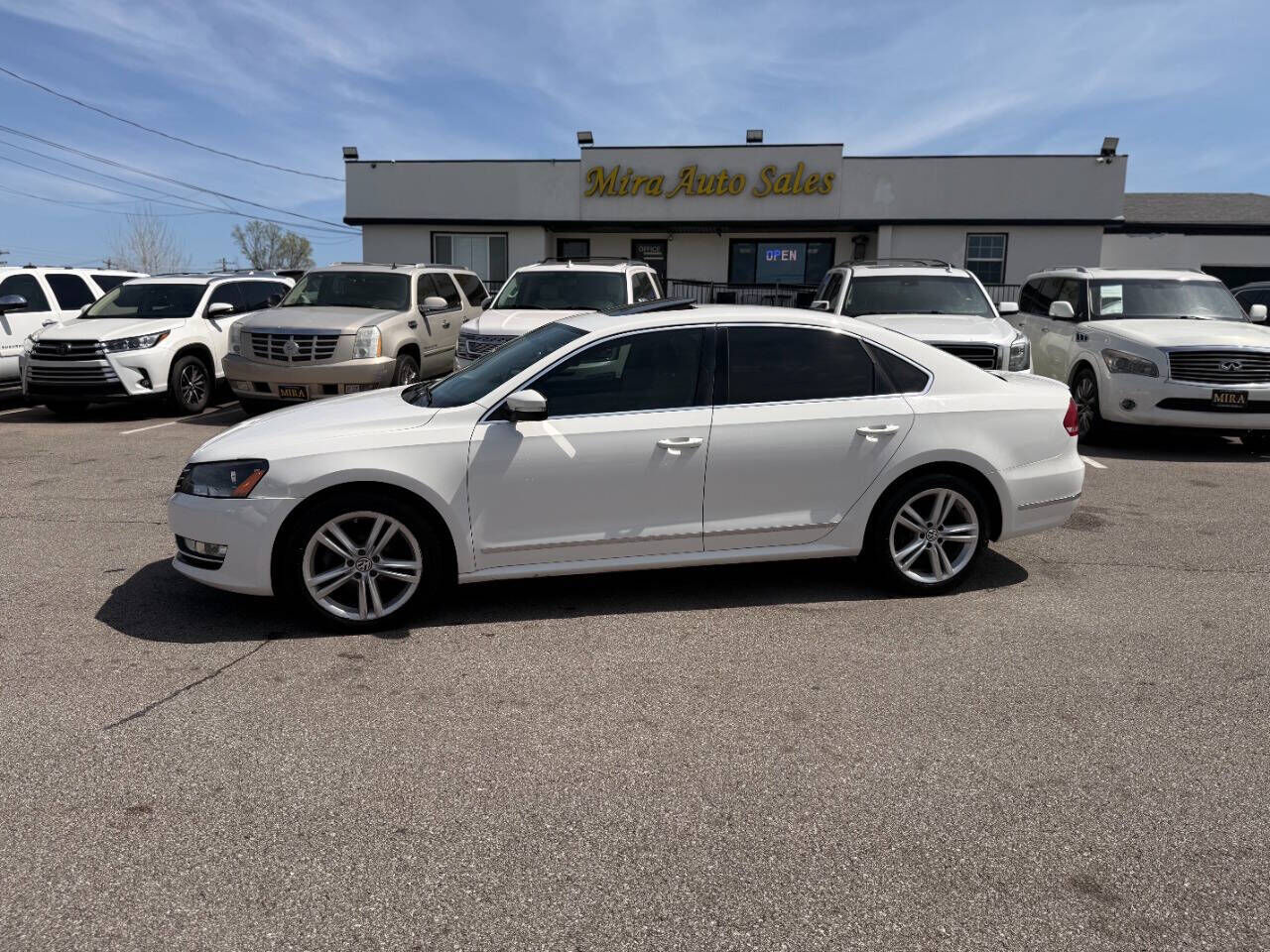2014 VOLKSWAGEN Passat