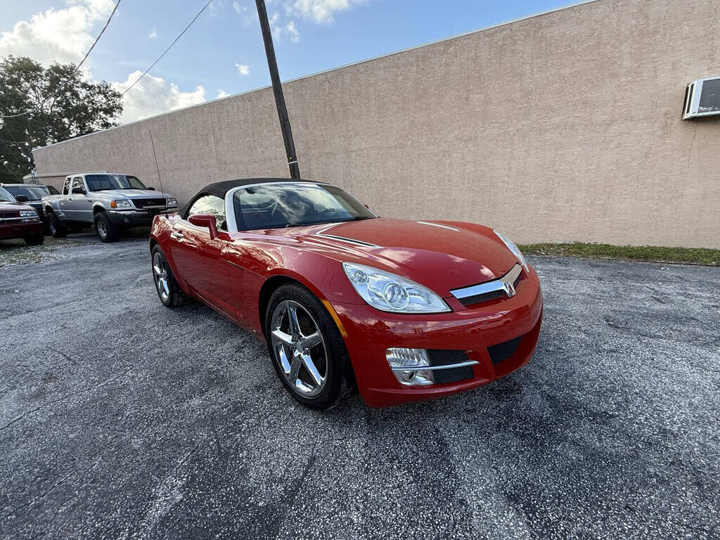 2008 SATURN Sky