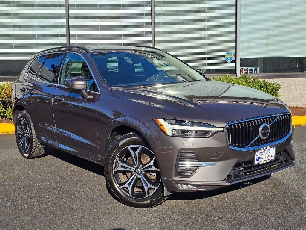 2022 VOLVO XC60