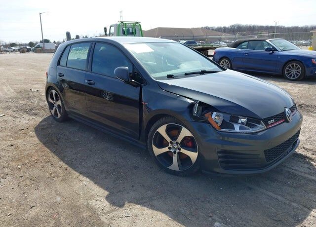 2016 VOLKSWAGEN Golf GTI