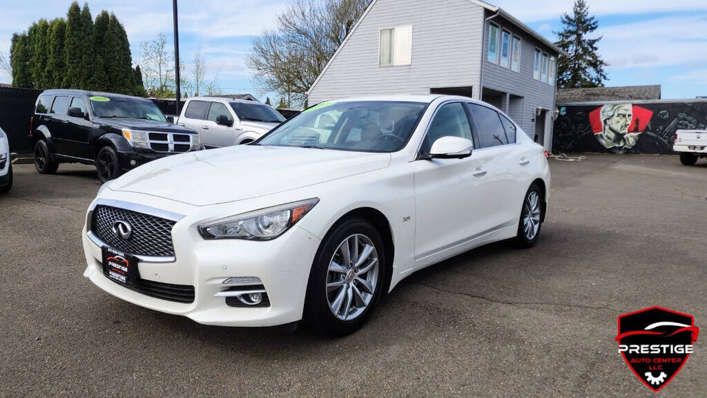 2017 INFINITI Q50